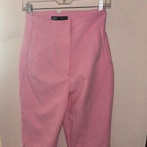 Zara Women's Cropped Pink Pants